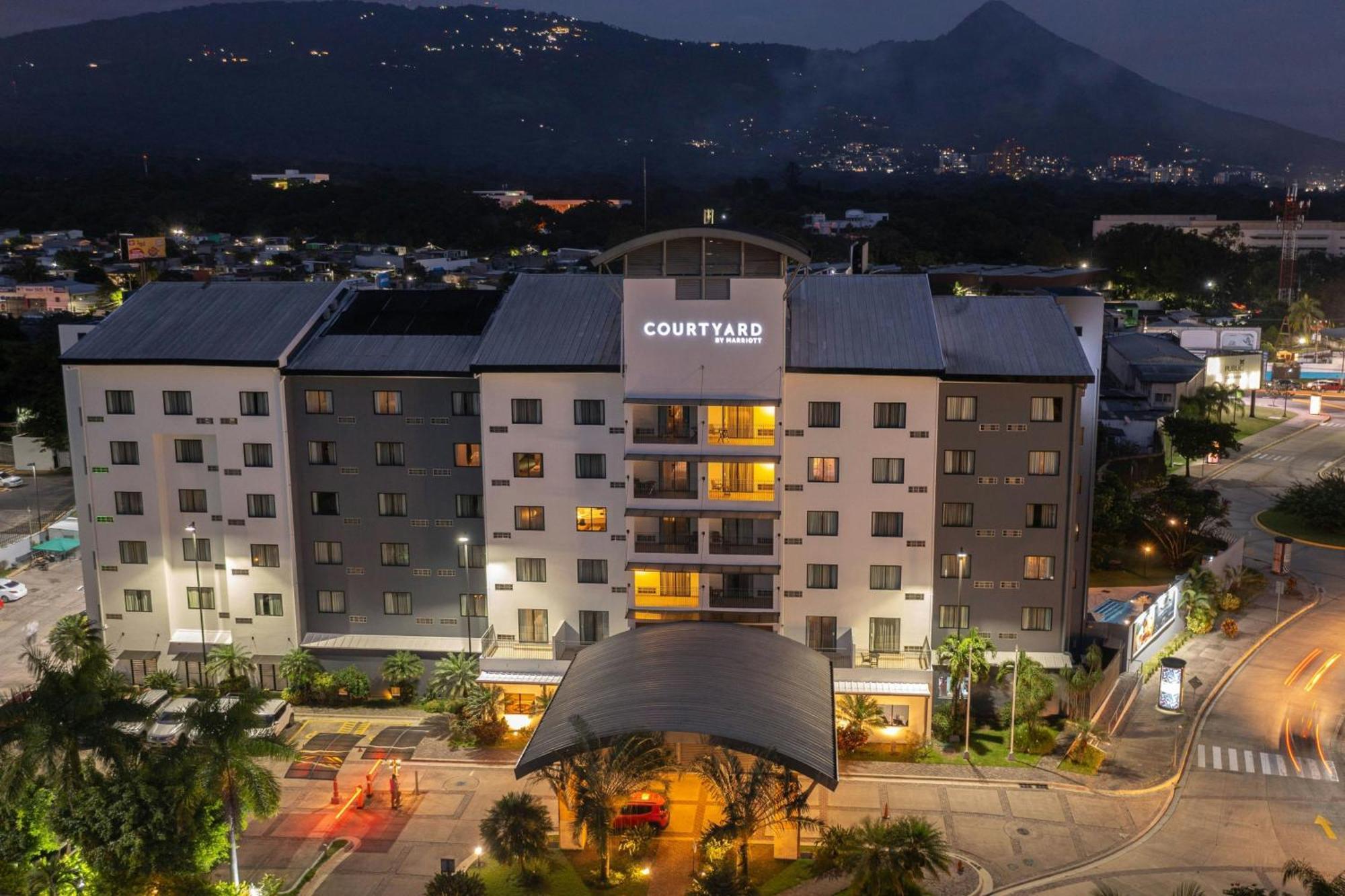 Hotel Courtyard By Marriott San Salvador Exteriér fotografie